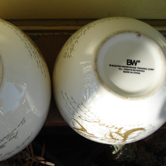 Set of two Holiday bowls == BW Boston Warehouse Trading - Picture 6 of 6
